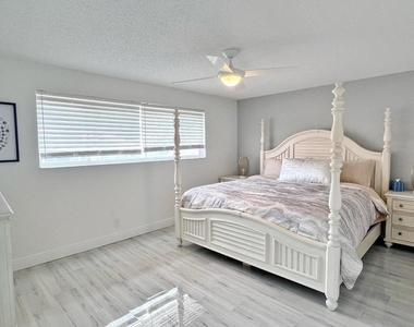 218 Old Meadow Way - Photo Thumbnail 20