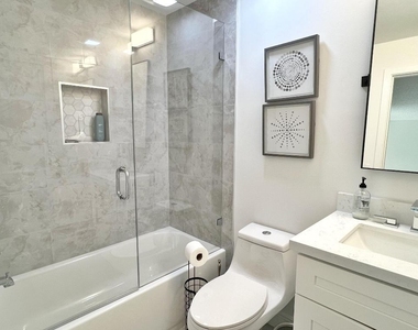 218 Old Meadow Way - Photo Thumbnail 17