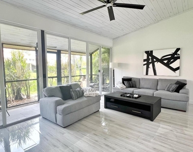 218 Old Meadow Way - Photo Thumbnail 11