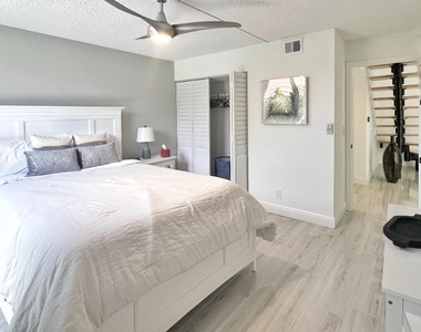 218 Old Meadow Way - Photo Thumbnail 22