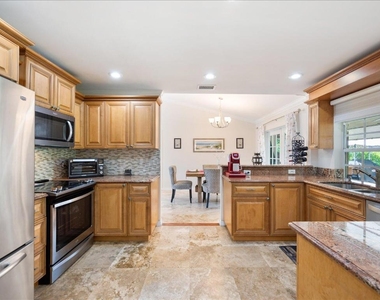13889 Geranium Place - Photo Thumbnail 9