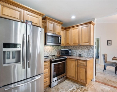 13889 Geranium Place - Photo Thumbnail 10