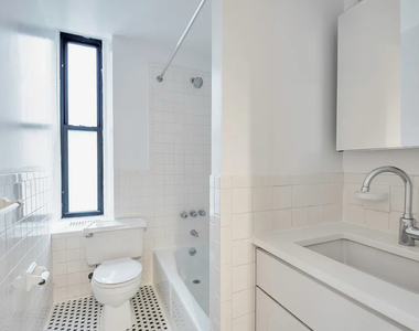 121 Madison Avenue - Photo Thumbnail 5