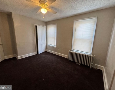 2106 W 4th Street - Photo Thumbnail 4