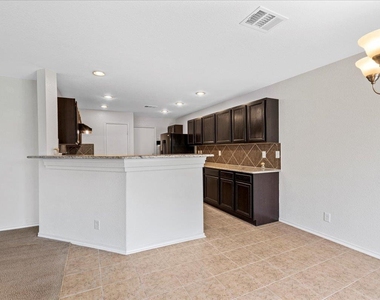 142 Rummel Drive Dr - Photo Thumbnail 5