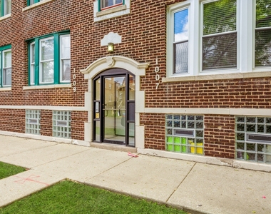 4954 W Augusta Boulevard - Photo Thumbnail 2