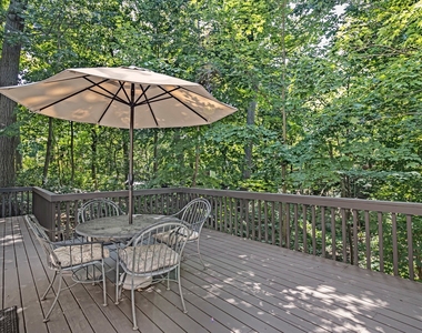 2078 Linden Avenue - Photo Thumbnail 19
