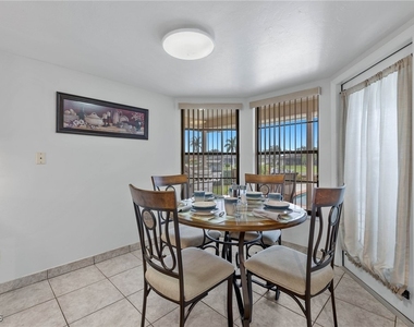 1327 Se 17th Street - Photo Thumbnail 4