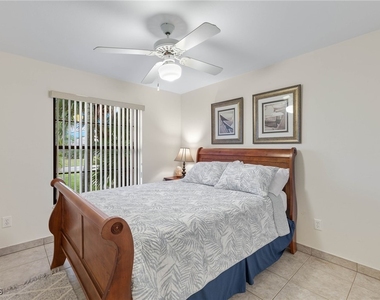 1327 Se 17th Street - Photo Thumbnail 12