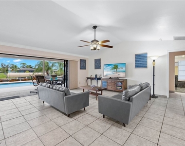 1327 Se 17th Street - Photo Thumbnail 21