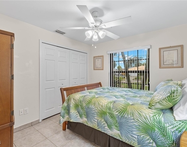 1327 Se 17th Street - Photo Thumbnail 11
