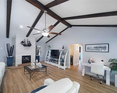 2633 Se 19th Place - Photo Thumbnail 3