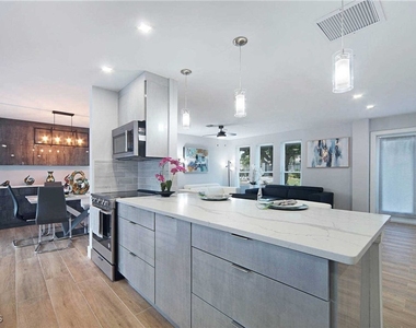 2633 Se 19th Place - Photo Thumbnail 15