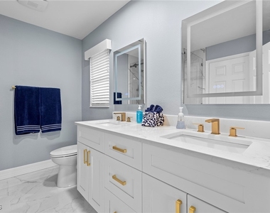 5240 Sw 2nd Place - Photo Thumbnail 17