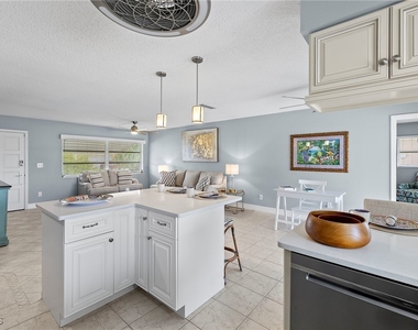 5240 Sw 2nd Place - Photo Thumbnail 12