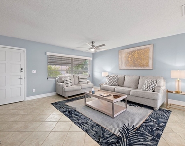 5240 Sw 2nd Place - Photo Thumbnail 4