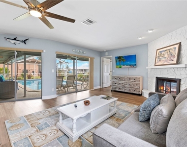 5240 Sw 2nd Place - Photo Thumbnail 7