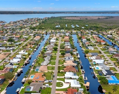 5240 Sw 2nd Place - Photo Thumbnail 37