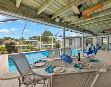 5240 Sw 2nd Place - Photo Thumbnail 22