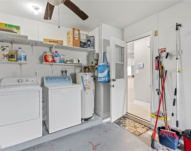 5240 Sw 2nd Place - Photo Thumbnail 13