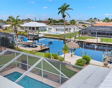 5240 Sw 2nd Place - Photo Thumbnail 33