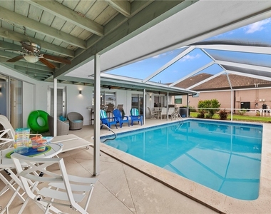5240 Sw 2nd Place - Photo Thumbnail 25