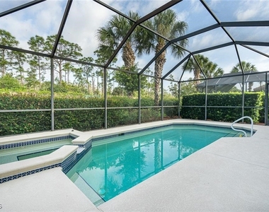 10082 Oakhurst Way - Photo Thumbnail 16