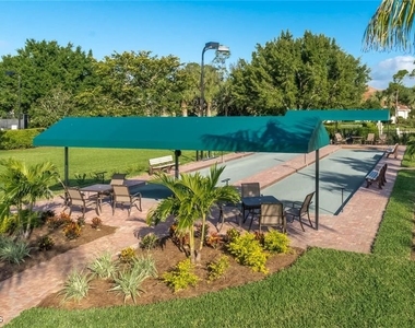 10082 Oakhurst Way - Photo Thumbnail 27