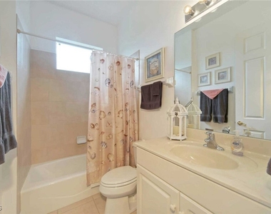 4114 Nw 39th Lane - Photo Thumbnail 14