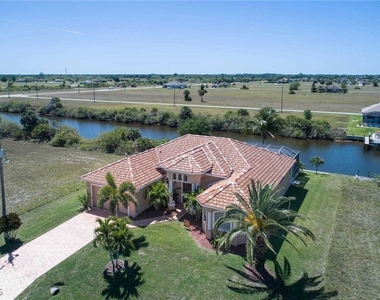 4114 Nw 39th Lane - Photo Thumbnail 4