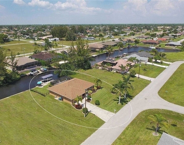 1403 Sw 40th Terrace - Photo Thumbnail 19