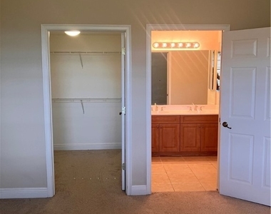 2904 Tuscan Drive - Photo Thumbnail 18