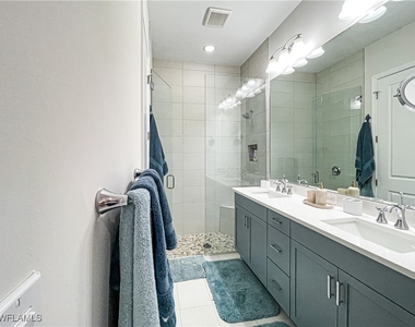 7162 Saona Court - Photo Thumbnail 16