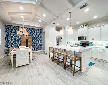 7162 Saona Court - Photo Thumbnail 9