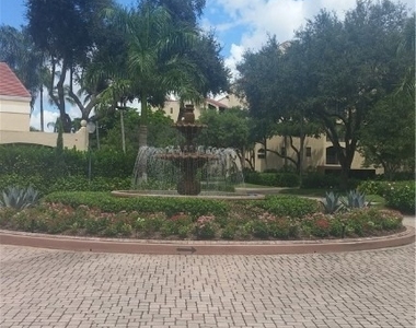 6520 Valen Way - Photo Thumbnail 8