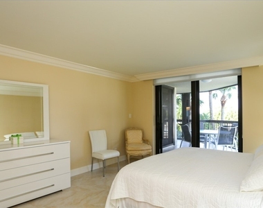 4551 Gulf Shore Boulevard N - Photo Thumbnail 23