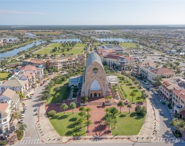 5076 Annunciation Circle - Photo Thumbnail 25