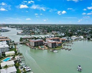222 Harbour Drive - Photo Thumbnail 34