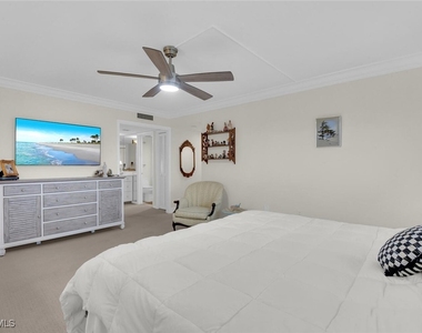 222 Harbour Drive - Photo Thumbnail 13