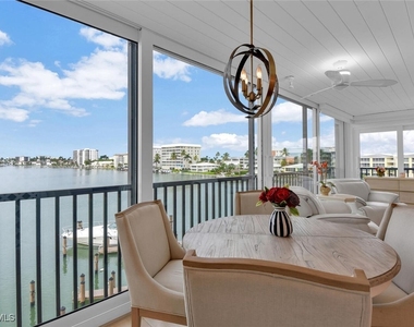 222 Harbour Drive - Photo Thumbnail 4