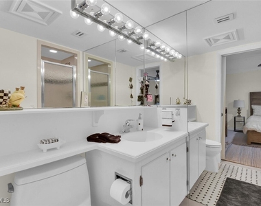 222 Harbour Drive - Photo Thumbnail 19