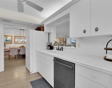 222 Harbour Drive - Photo Thumbnail 10