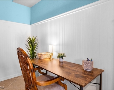 9727 Acqua Court - Photo Thumbnail 8