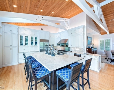 491 17th Avenue S - Photo Thumbnail 6