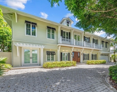 491 17th Avenue S - Photo Thumbnail 1