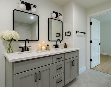 7322 Laredo Street - Photo Thumbnail 14