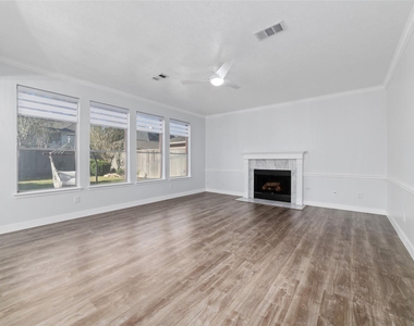 20415 Longspring Drive - Photo Thumbnail 4