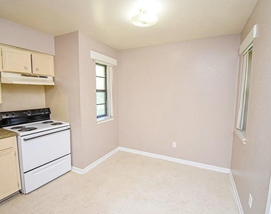 138 Sandpiper Circle - Photo Thumbnail 8