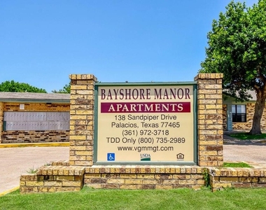 138 Sandpiper Circle - Photo Thumbnail 2