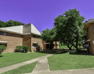 3444 Depot St - Photo Thumbnail 4